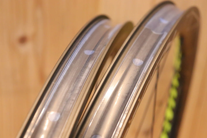 トーケン TOKEN ROUBX G33 カーボン チューブレスレディ ホイールセット シマノ 11S/12S 【芦屋店】