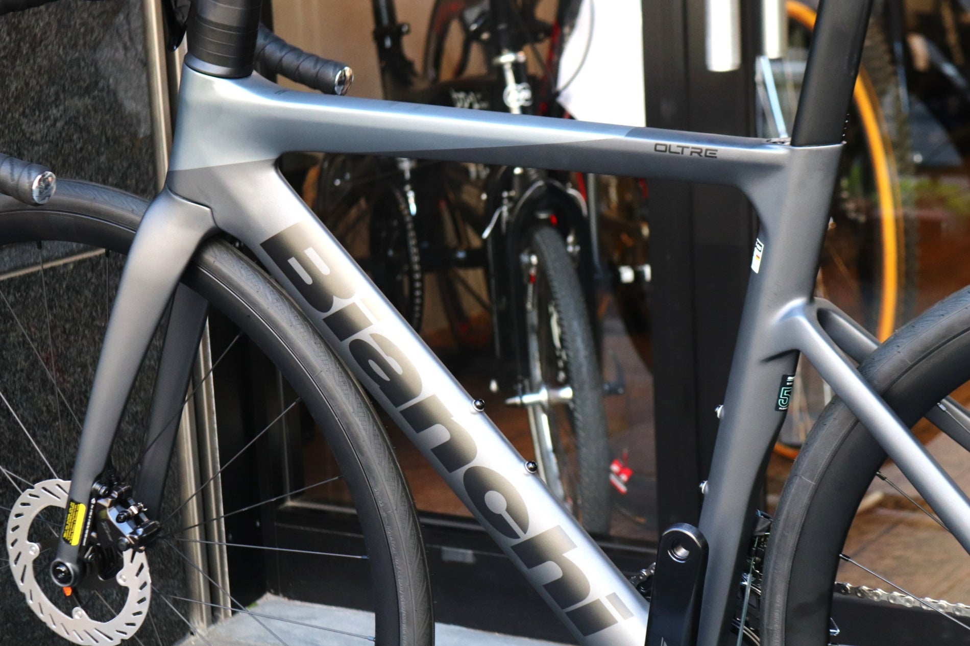 未使用品 ビアンキ Bianchi オルトレ レース OLTRE RACE 2026モデル 50