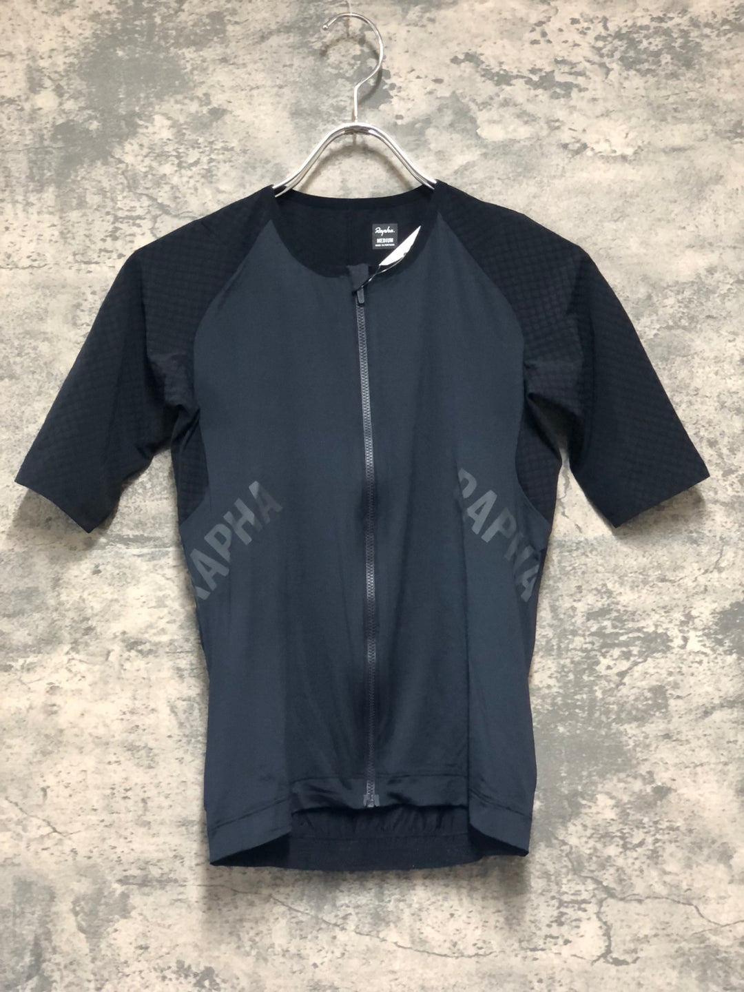 KM138 ラファ Rapha PRO TEAM AERO JERSEY 半袖 サイクルジャージ 黒 M ※右肩ほつれ