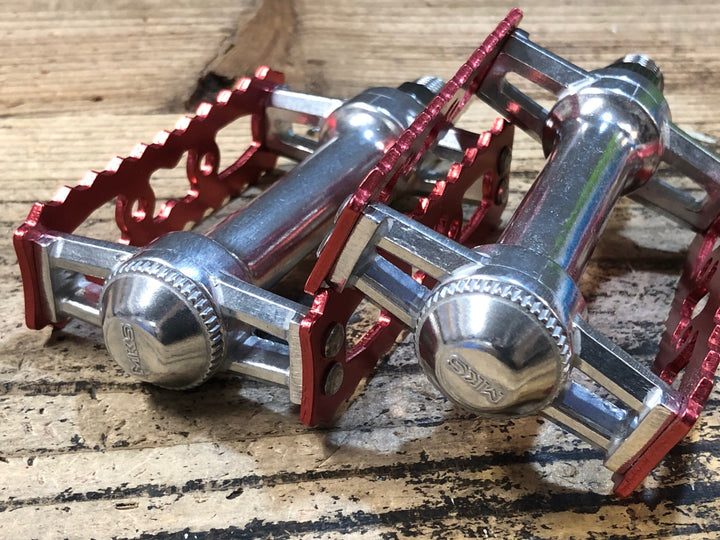 JU432 三ヶ島製作所 MKS シルバン SYLVAN TOURING フラットペダル シルバー/レッド
