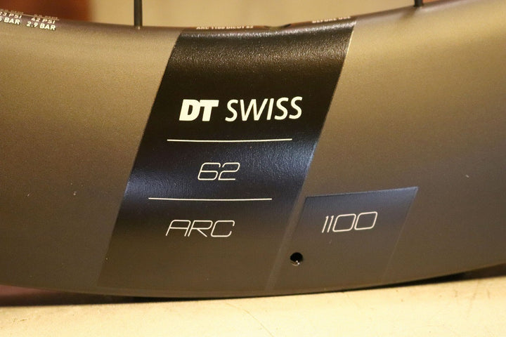 DT SWISS ダイカット ディスク ARC1100 DICUT 62 DB カーボン チューブレス リアホイールのみ シマノ12S/11S 20C 【東京南麻布店】