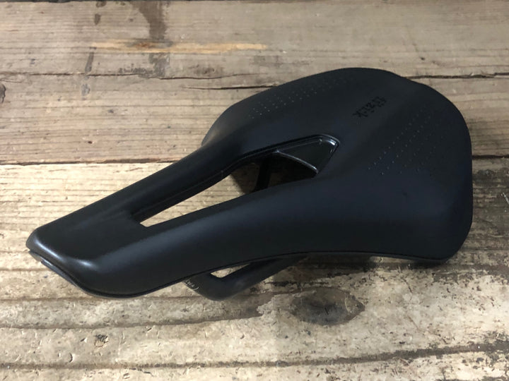 JP871 フィジーク fizik ARGO TEMPO R1 サドル 黒 150mm カーボンレール