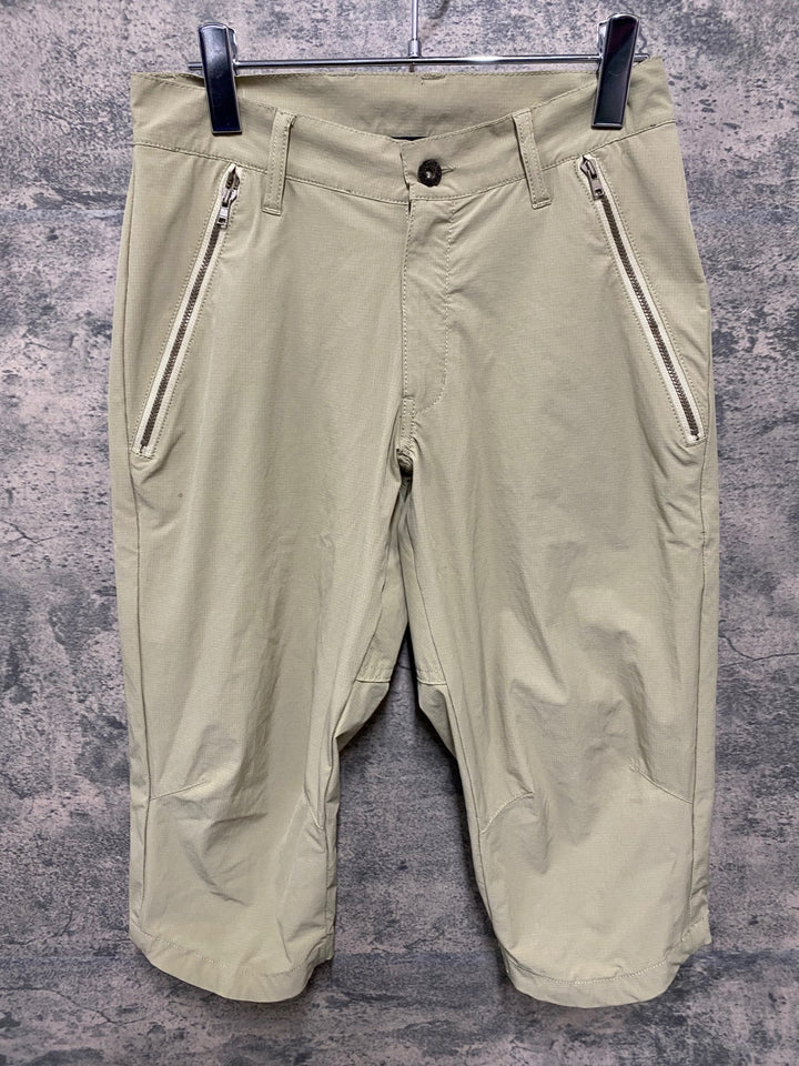 KA327 カペルミュール KAPELMUUR ハーフパンツ カーキ S 28-19inch