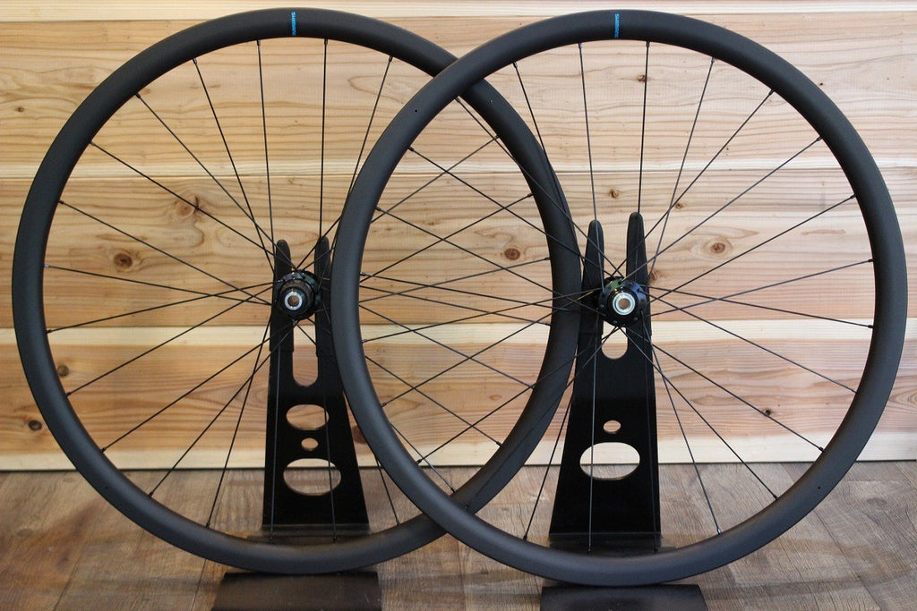 シマノ SHIMANO 105 WH-RS710-C32-TL カーボン チューブレス ホイール