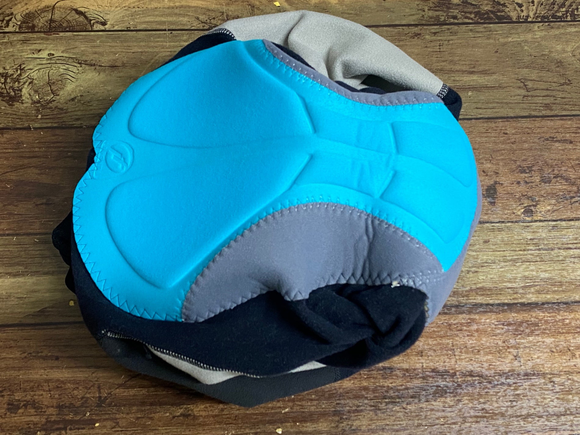 JU593 リオンドカペルミュール Lion de KAPELMUUR ビブタイツ 黒 M 裏