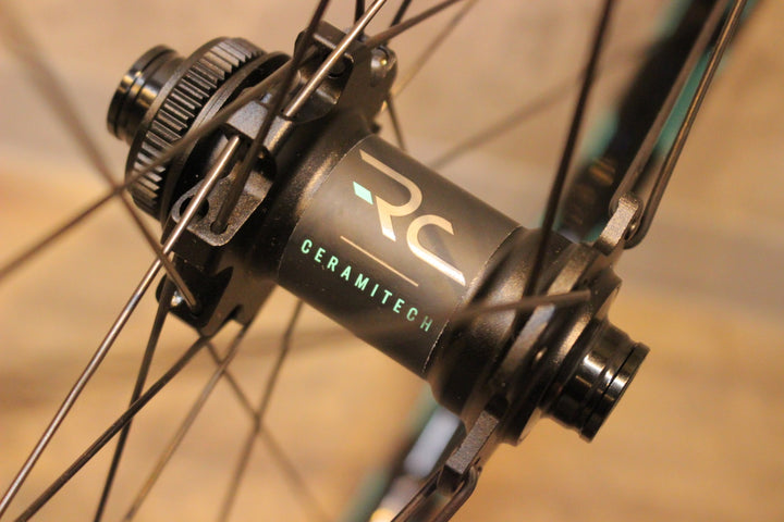 決算SALA ビアンキ BIANCHI RC 33R CERAMITECH WHEELSET DISC カーボン チューブレスレディ ホイールセット シマノ 11/12S 21C【名古屋店】