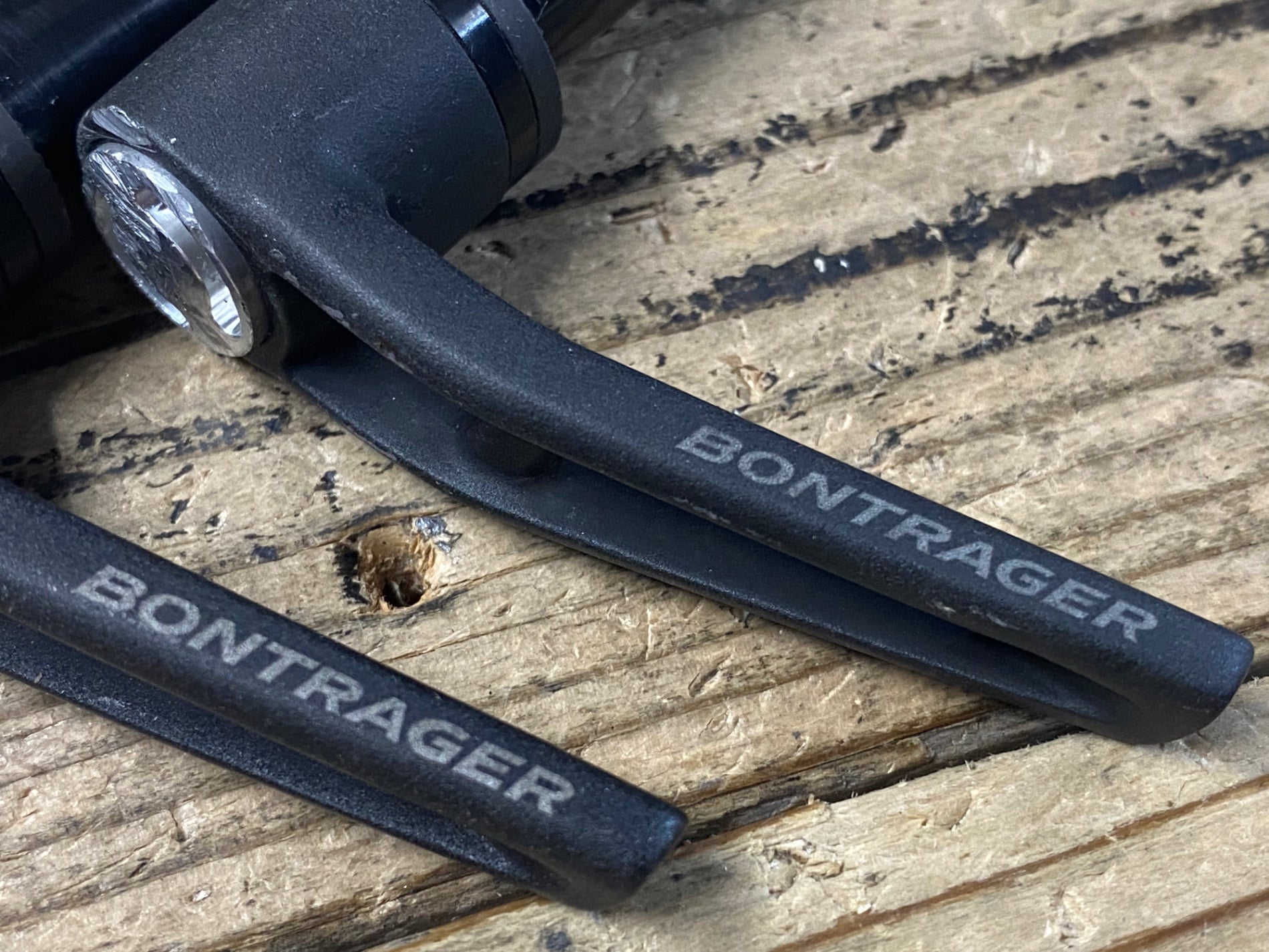 KC619 ボントレガー BONTRAGER DT SWISS スルーアクスル 122mm 166mm