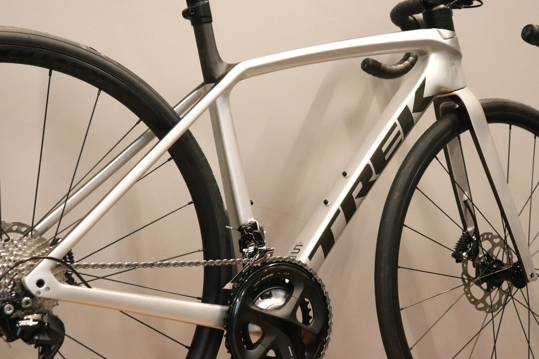 未使用 トレック TREK エモンダ EMONDA SL5 DISC 2021モデル 50サイズ シマノ 105 R7025 11S カーボン ロードバイク 【仙台店】