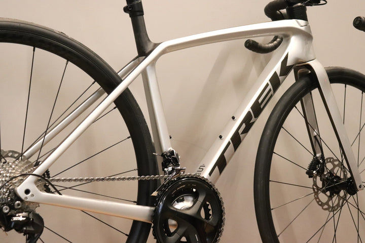 未使用 トレック TREK エモンダ EMONDA SL5 DISC 2021モデル 50サイズ シマノ 105 R7025 11S カーボン ロードバイク 【仙台店】