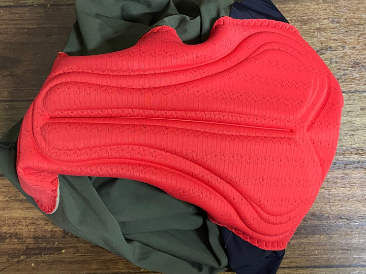 KD861 カフェドシクリステ Cafe du Cycliste MARINETTE Man ビブショーツ カーキ M 裏起毛