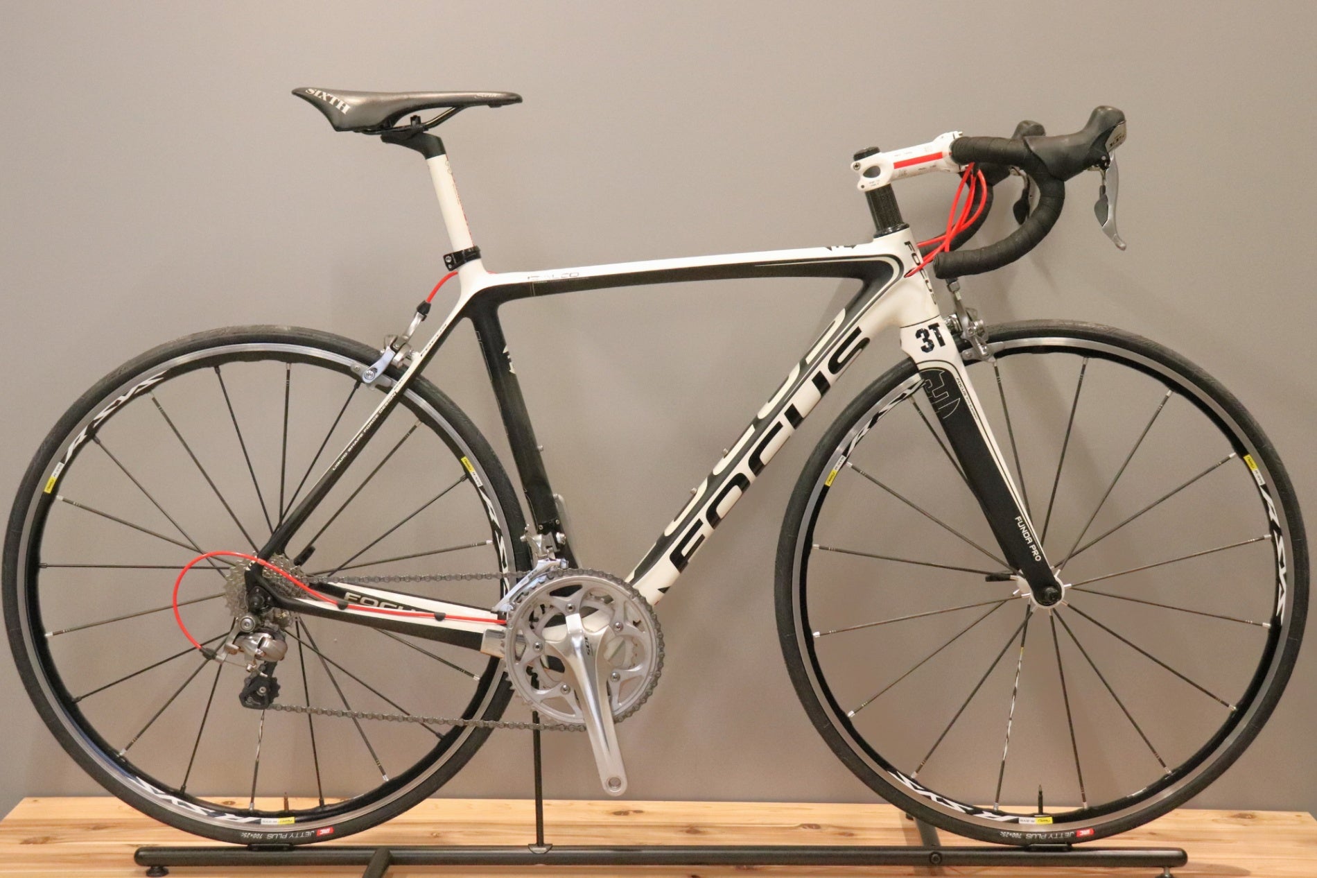 フォーカス FOCUS イザルコ IZALCO TEAM REPLICA 2011モデル Sサイズ