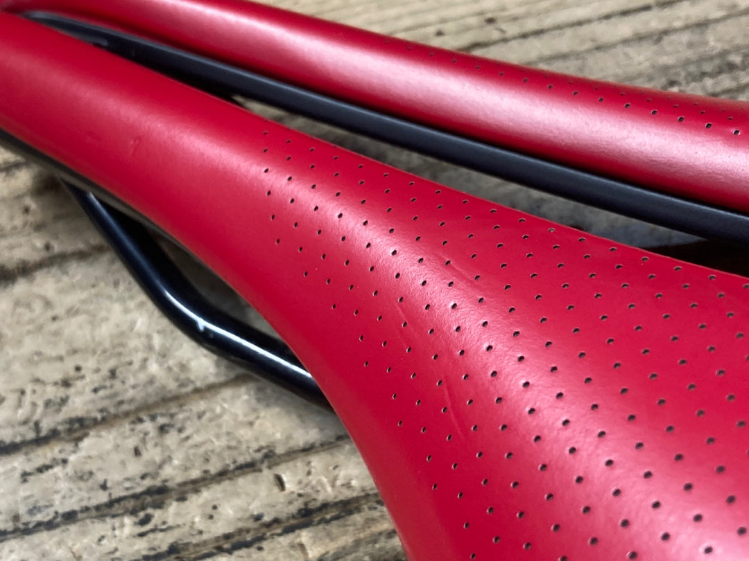 KF980 ボントレガー BONTRAGER AEOLUS ELITE サドル 赤 145mm