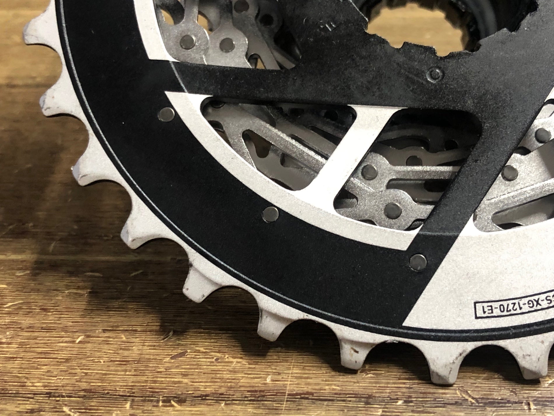KA775 スラム SRAM フォース FORCE E1 スプロケット 10-33T 12S 完成車