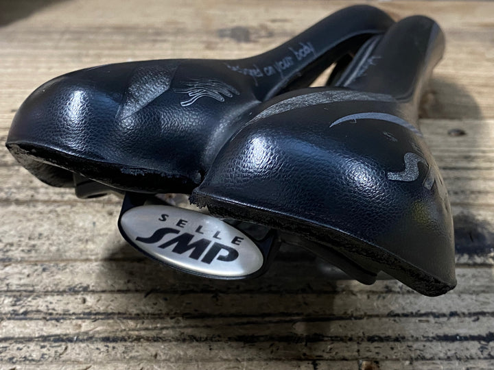 JT246 セラ SMP SELLE SMP EXTRA サドル スチールレール 破れあり