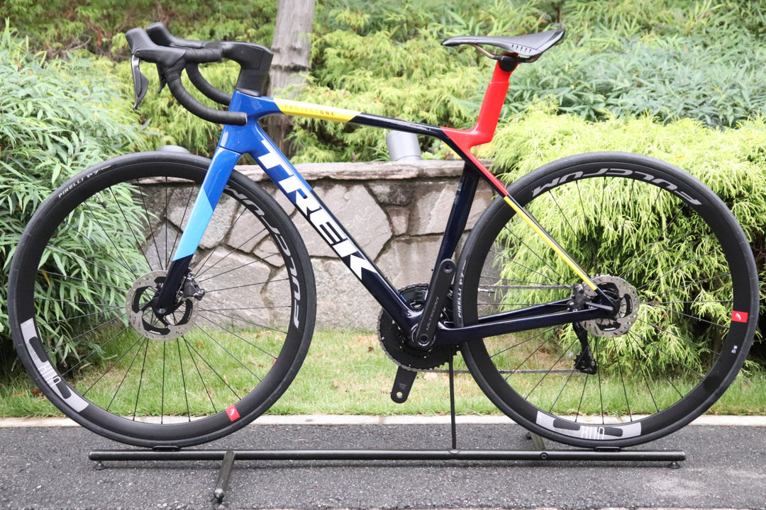 トレック TREK マドン MADONE SLR Gen8 P1 2025 Mサイズ シマノ アルテグラ R8170 12S Di2 カーボン ロードバイク 【さいたま浦和店】