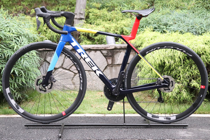 トレック TREK マドン MADONE SLR Gen8 P1 2025 Mサイズ シマノ アルテグラ R8170 12S Di2 カーボン ロードバイク 【さいたま浦和店】