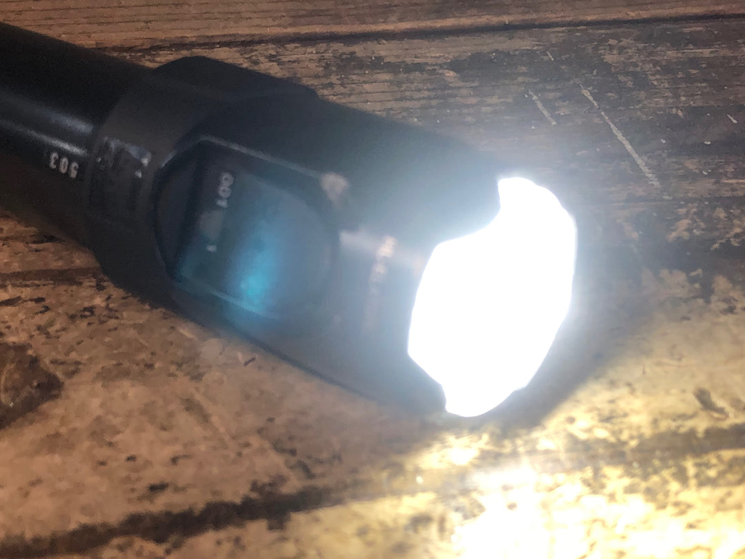 JT699 キャットアイ CATEYE ボルト VOLT 800 NEO フロントライト ヘッドライト 点灯確認済