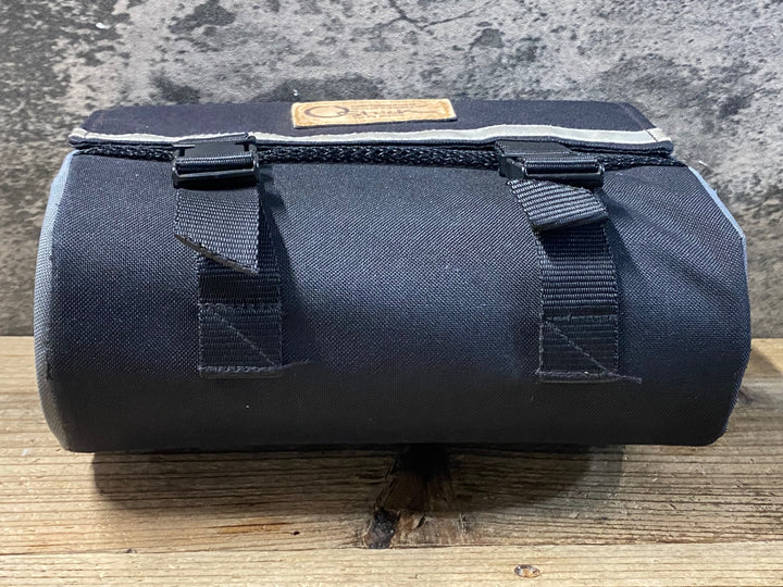 KG084 オーストリッチ OSTRICH OUTBACK フロントバッグ