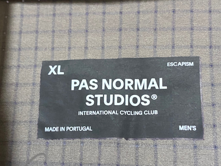 KQ974 パスノーマルスタジオ PAS NORMAL STUDIOS ESCAPISM 半袖 サイクルジャージ 茶 XL