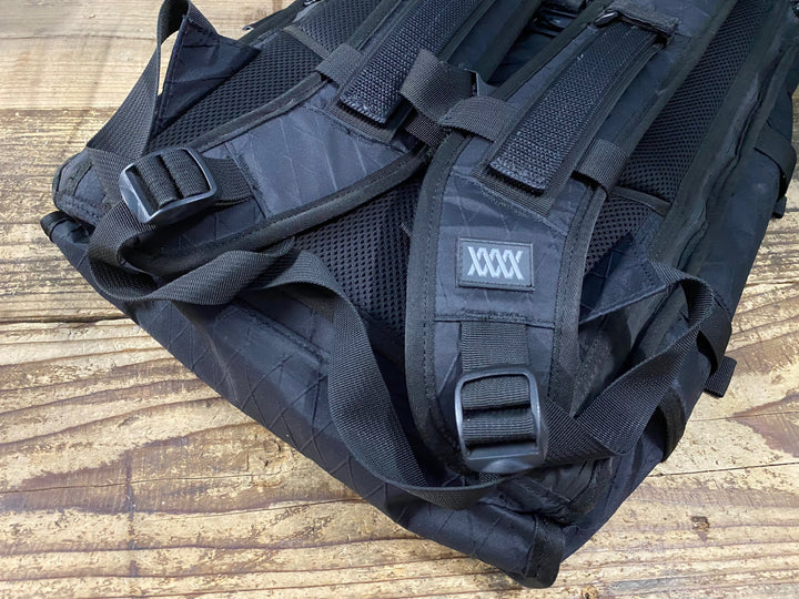KJ509 ミッションワークショップ MISSION WORKSHOP Rhake LAPTOP BACKPACK リュックサック バックパック 黒 ※インク汚れ