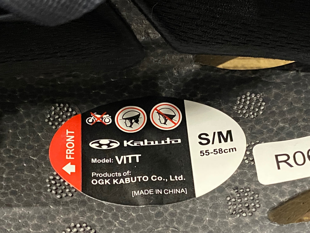 KO404 カブト Kabuto VITT ヘルメット 黒 S/M R06/02製造