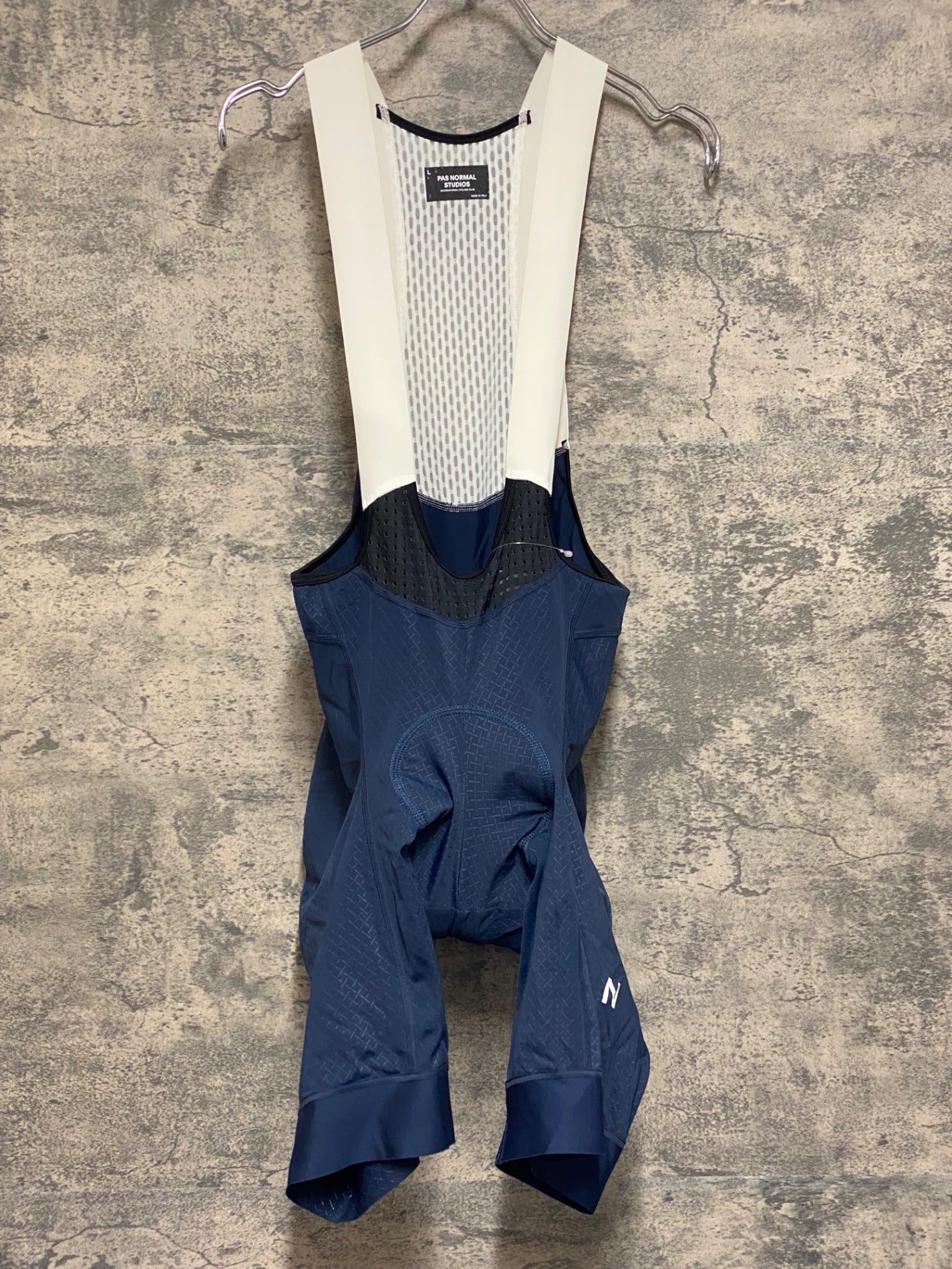 PAS NORMAL STUDIOS パスノーマルスタジオ ビブ パスノーマルスタジオ