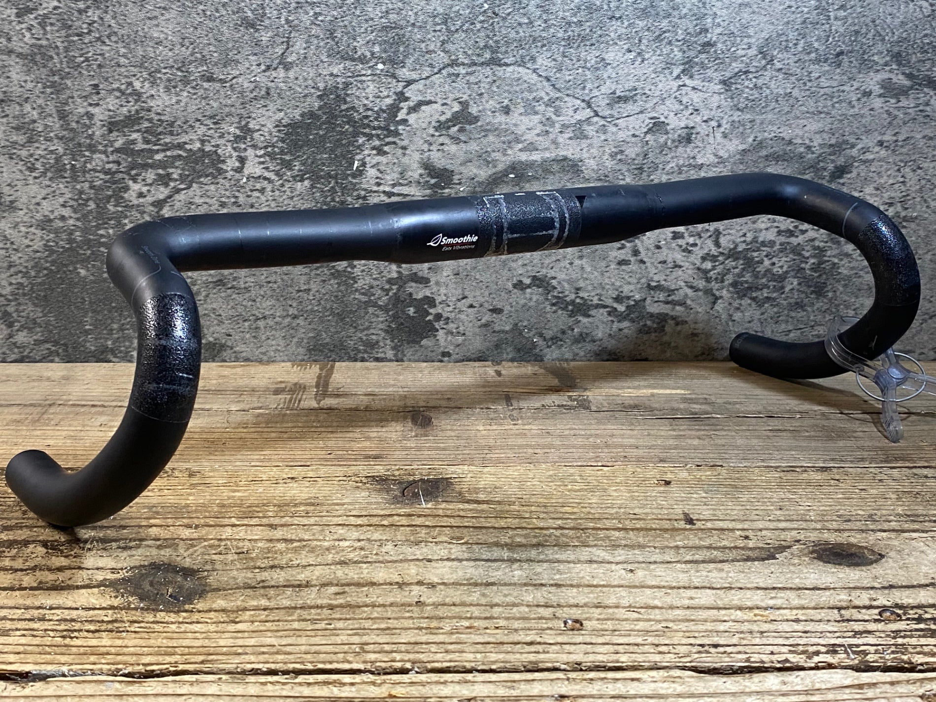 KF057 Lauf Smoothie-Bar カーボン ドロップハンドル エンドC-C470mm