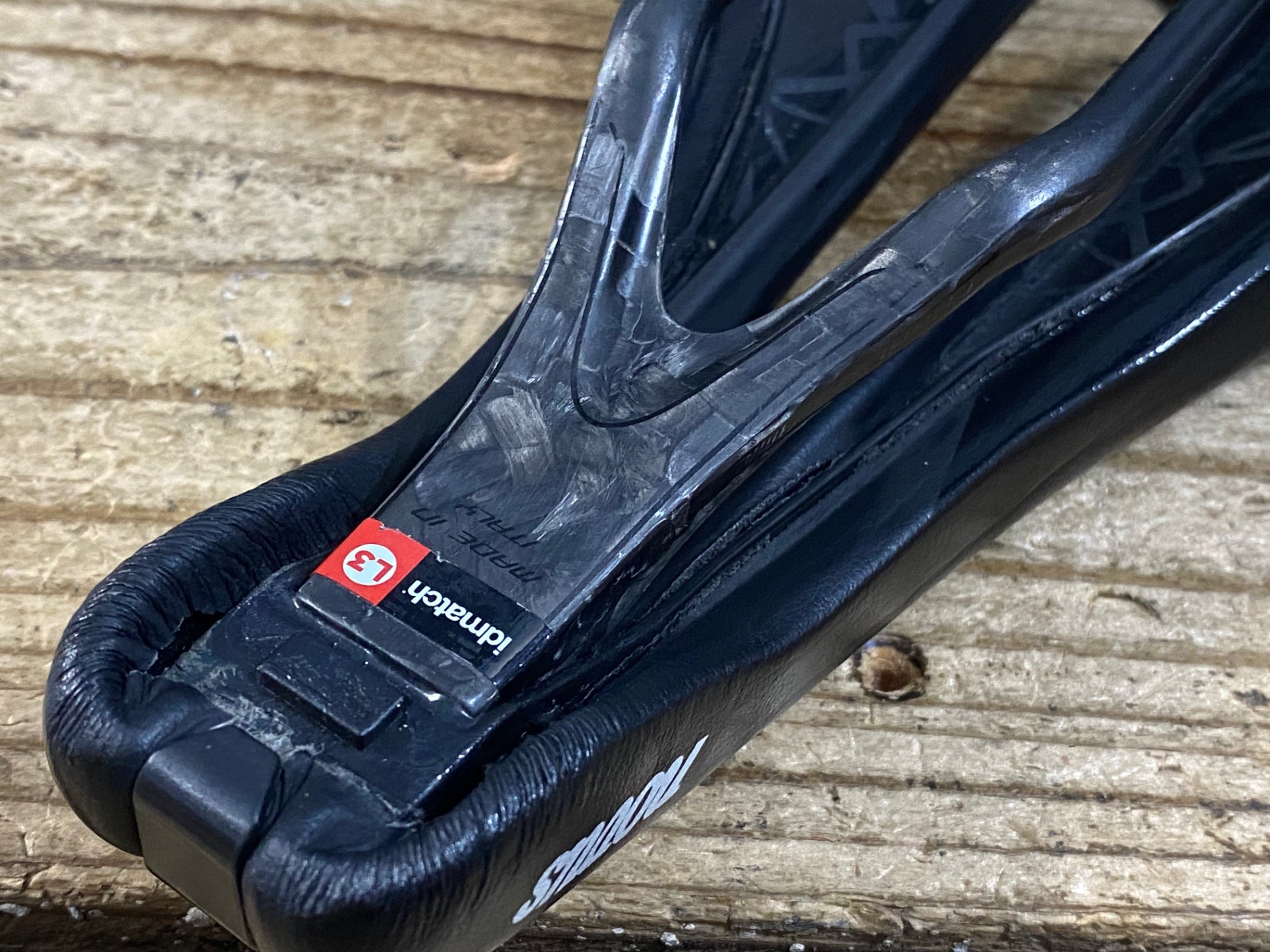 KI230 セライタリア SELLE ITALIA NOVUS BOOST KIT CARBONIO SUPERFLOW