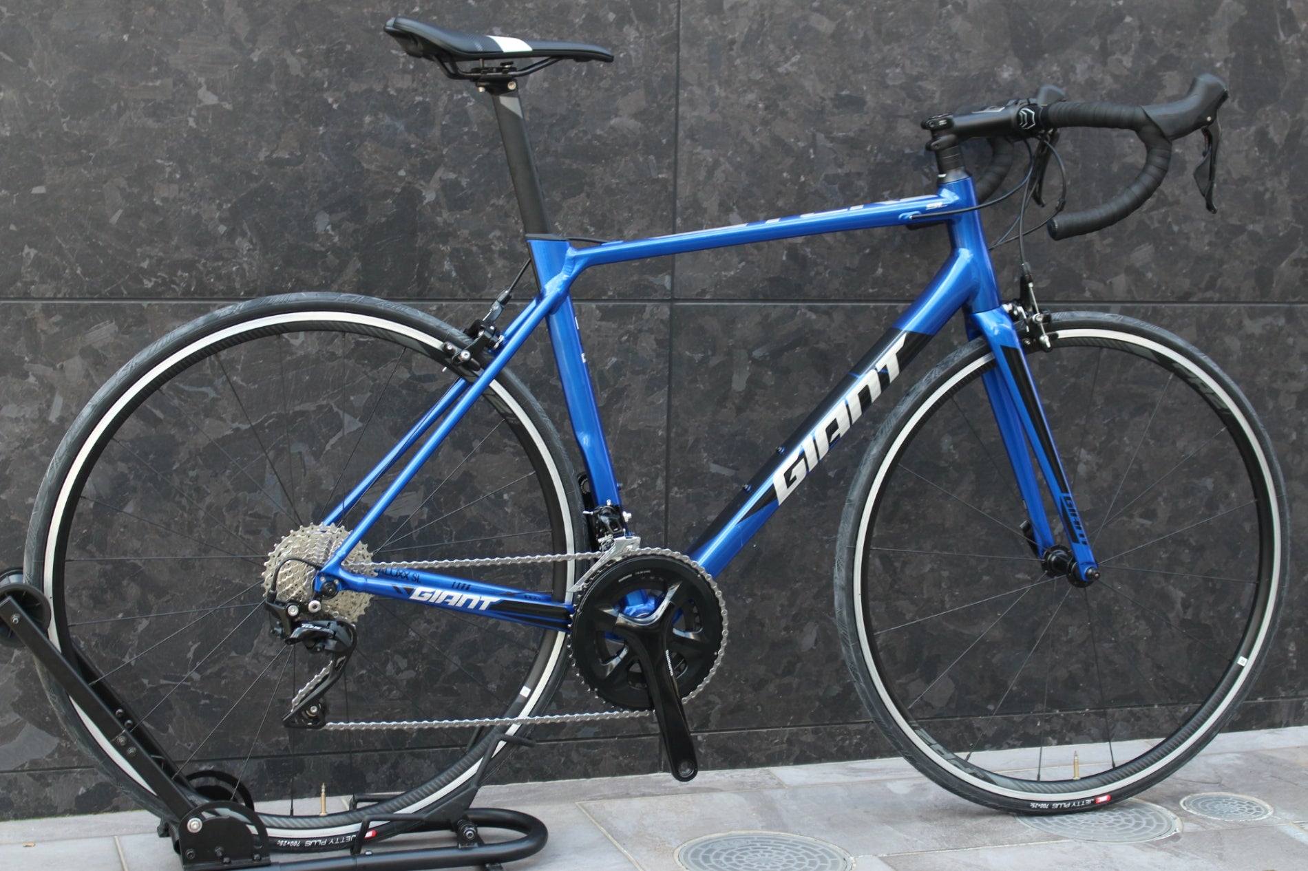 ジャイアント GIANT TCR SL1 2020 MLサイズ シマノ 105 R7000 11S