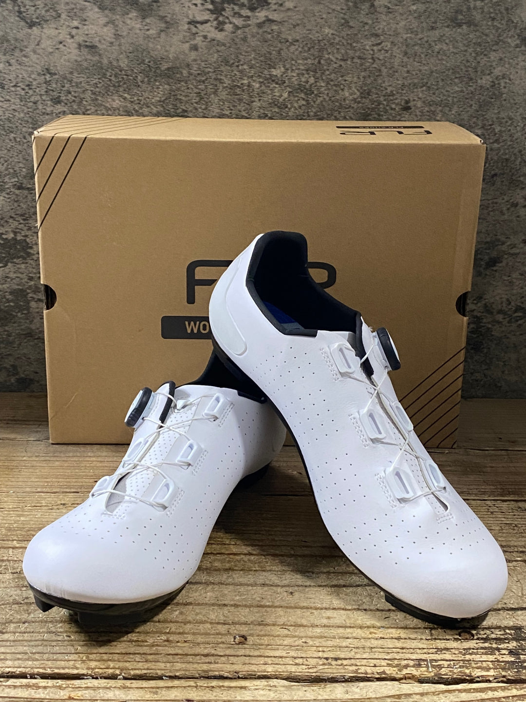 KJ085 FLR F-3 ビンディングシューズ 白 3穴 EU43