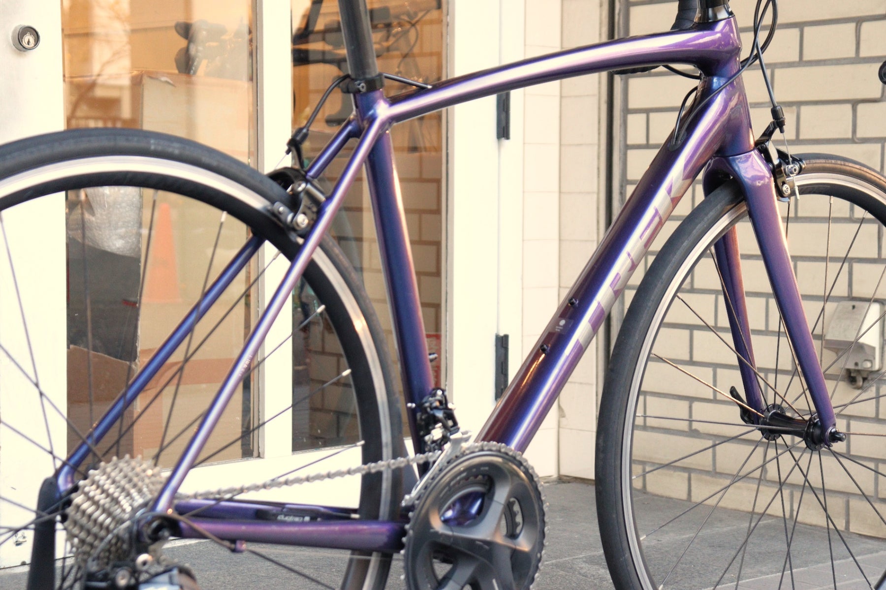 トレック TREK エモンダ EMONDA ALR5 2019モデル 54サイズ シマノ 105