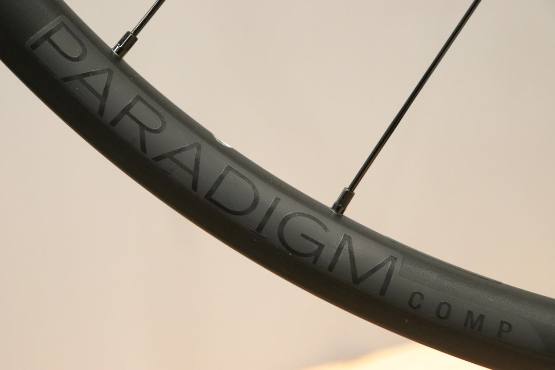 ボントレガー BONTRAGER パラダイム PARADIGM COMP TLR アルミ チューブレスレディ ホイールセット シマノ11S/12S 【仙台店】