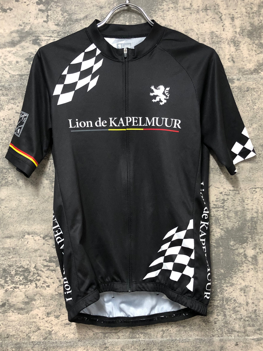 JS813 リオンドカペルミュール Lion de KAPELMUUR 半袖 サイクルジャージ 黒 Ｍ
