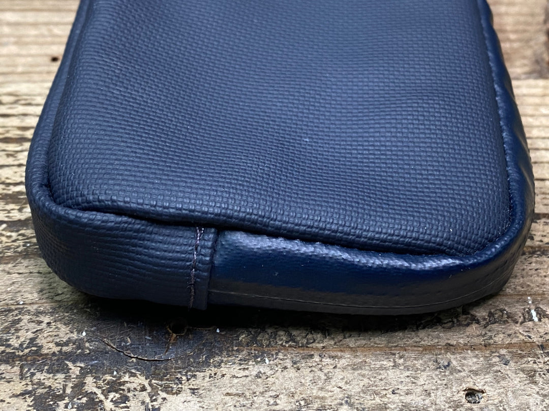 JP781 ラファ Rapha RAINPROOF ESSENTIALS CASE LARGE 紺 エッセンシャルケース