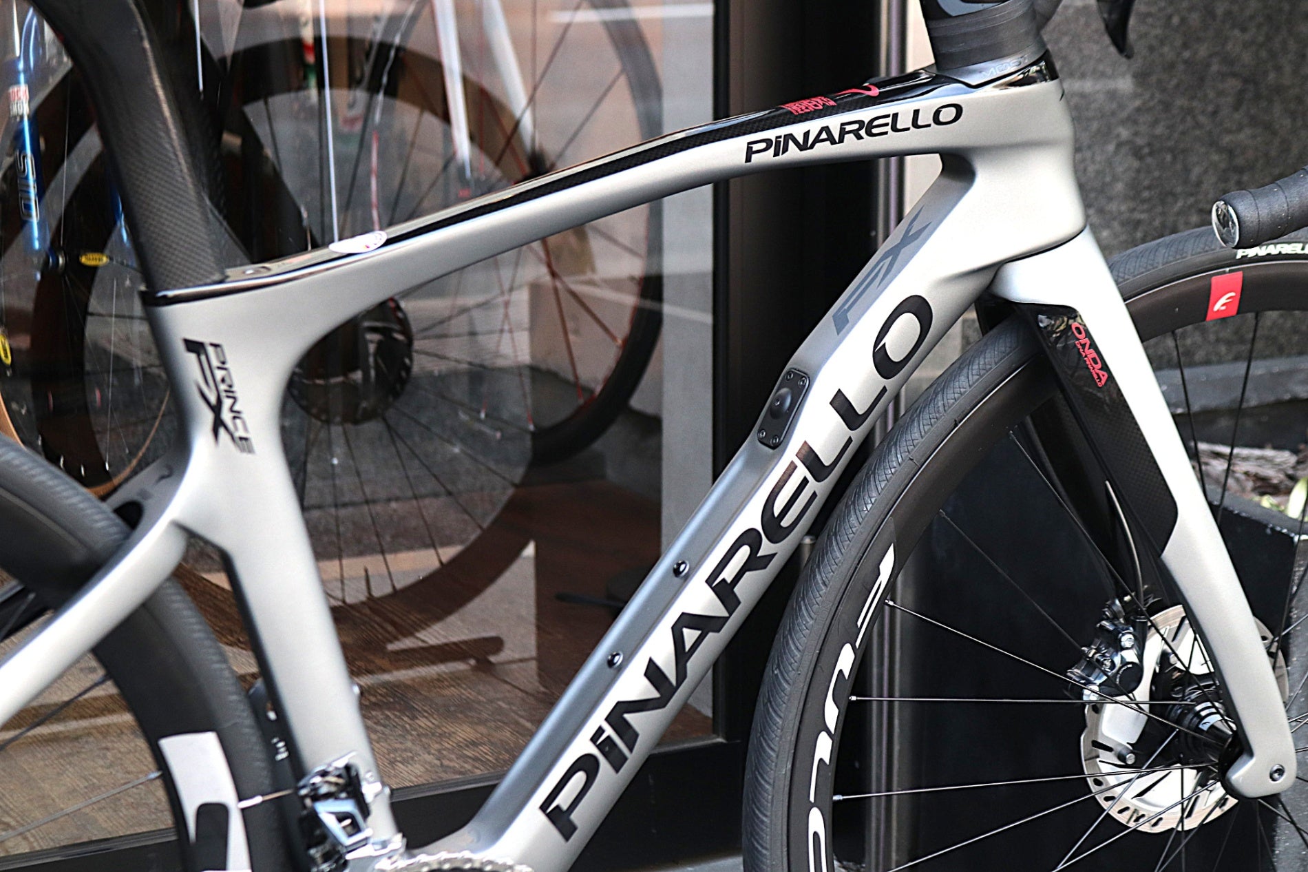 ピナレロ PINARELLO プリンス PRINCE FX DISK 2023モデル 460サイズ