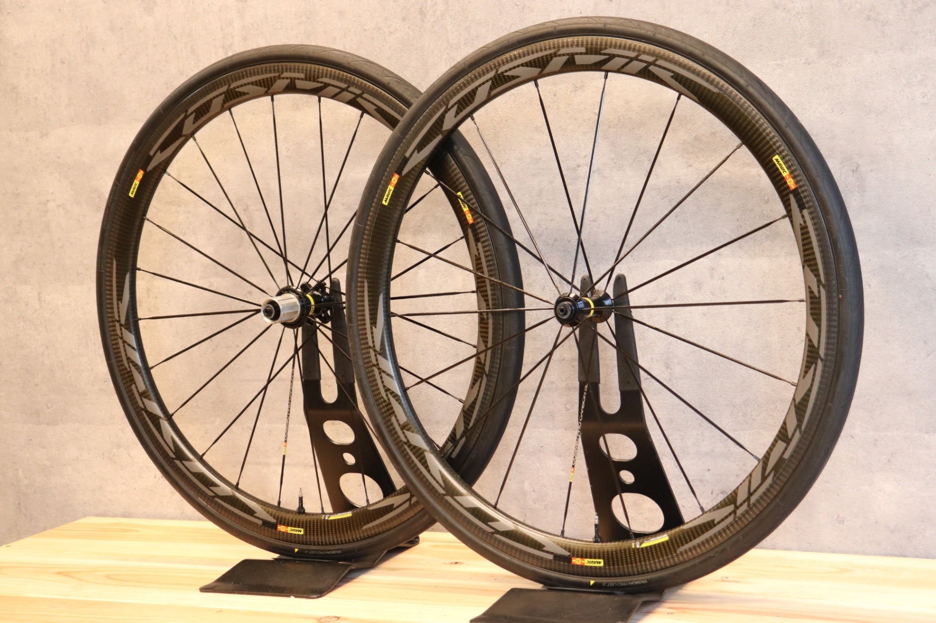 マヴィック MAVIC コスミック プロ カーボン COSMIC PRO CARBON SL UST
