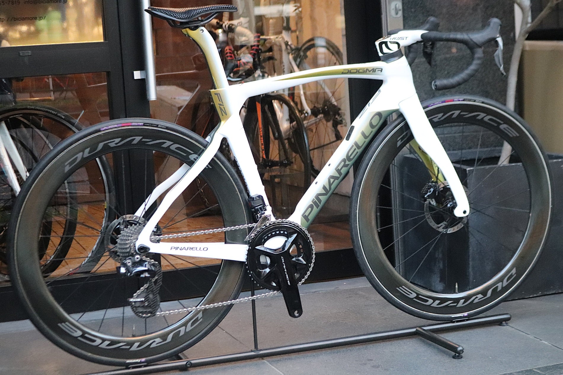 ピナレロ PINARELLO ドグマ DOGMA F12 DISK WHITE TDF 2020モデル 515