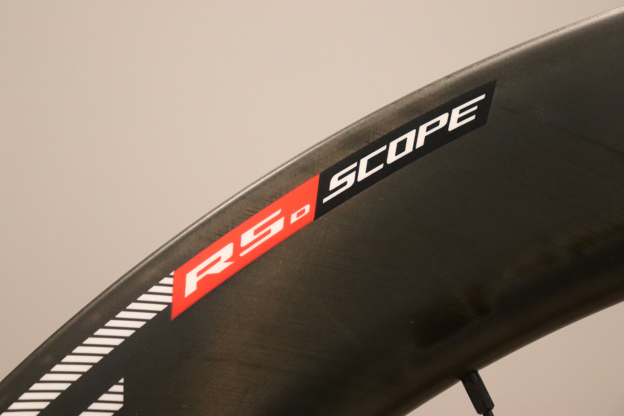 スコープ SCOPE R5D TLR DISC カーボン ディスク チューブレスレディ