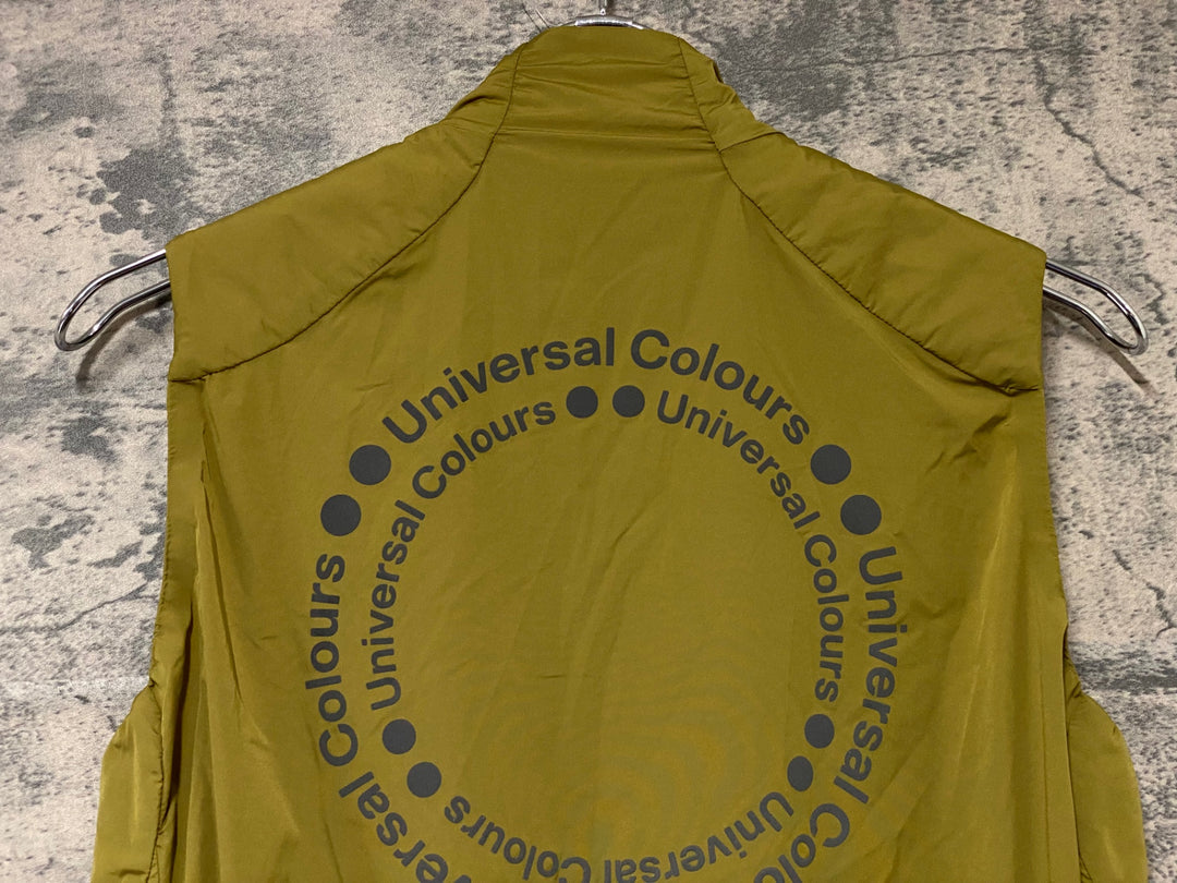 KN739 ユニバーサルカラーズ Universal Colours CHROMA INSULATED GILET ジレ サイクルベスト カーキ XS