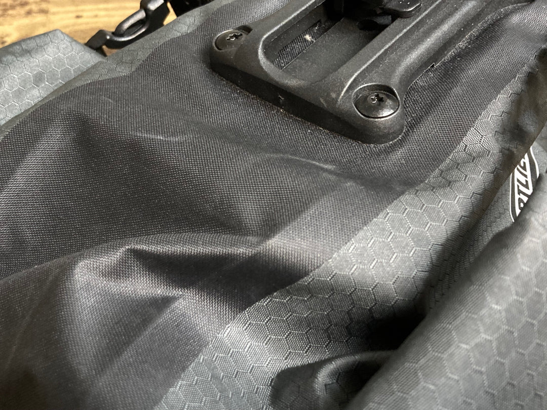 JX817 オルトリーブ ORTLIEB サドルバッグ２ 4.1L