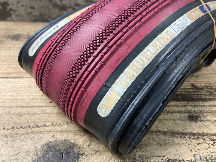 KP267 パナレーサー Panaracer GRAVELKING SS TLR チューブレスレディ タイヤ 700x45C クランベリー