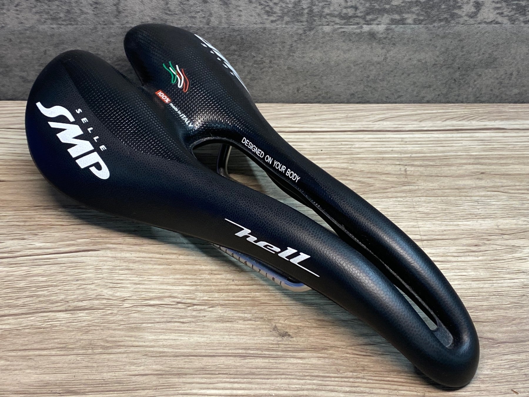 JK149 Selle SMP hell サドル 黒 144mm aisi 304 tubeレール – BICI