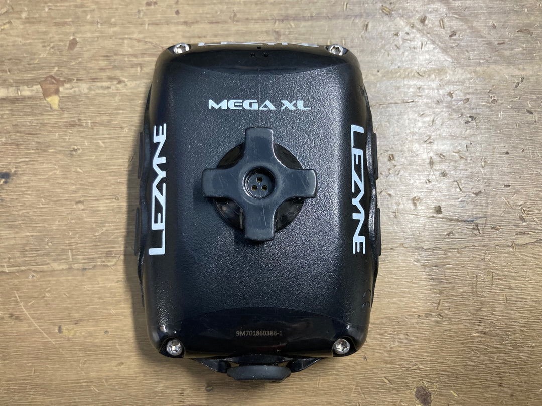 KM888 レザイン LEZYNE MEGA XL サイクルコンピューター 黒 動作確認済み