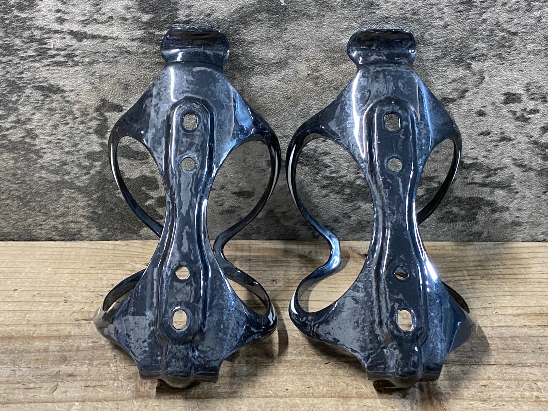 KB864 アランデル ARUNDEL カーボン ボトルケージ 2個セット – BICI