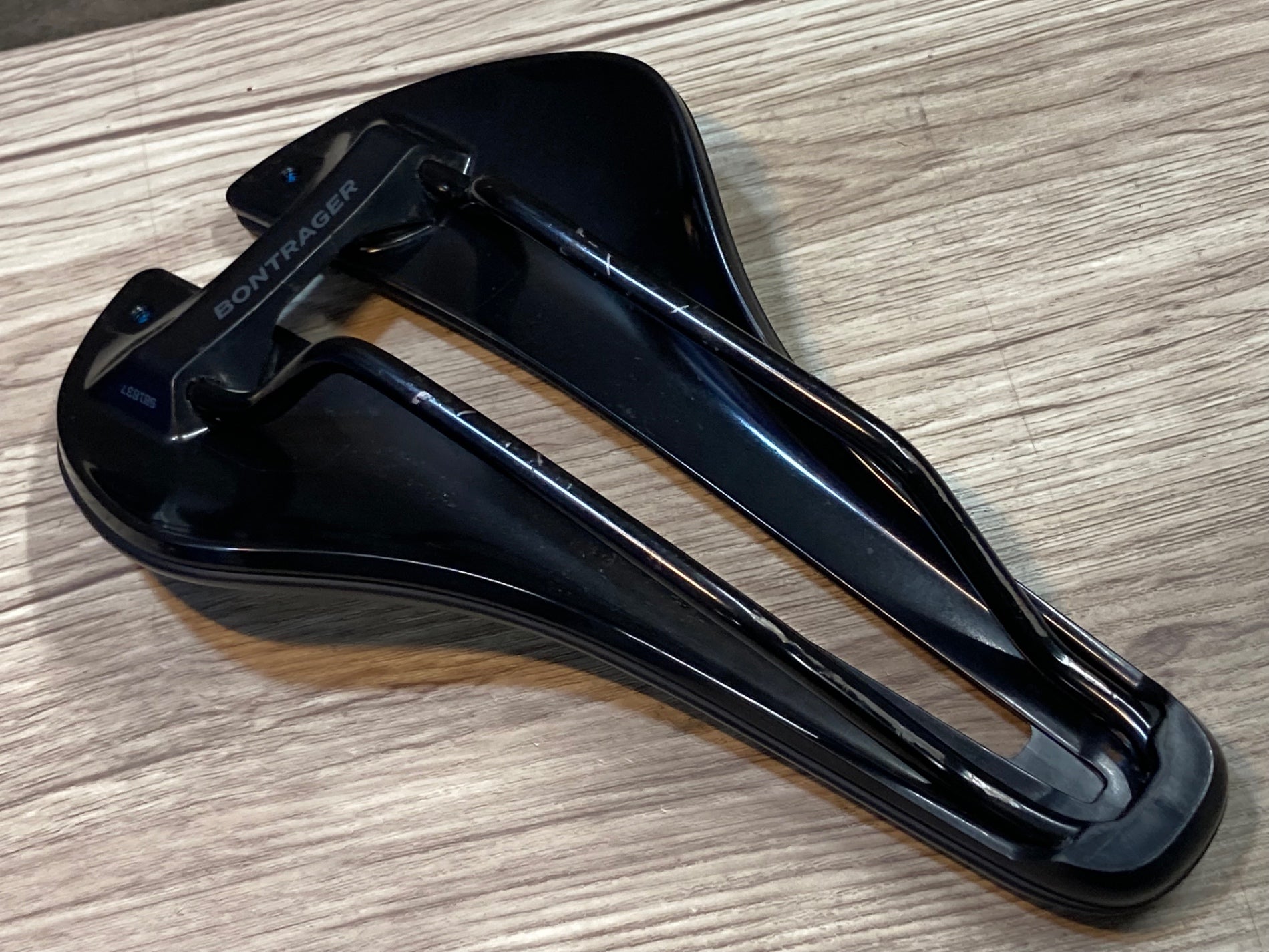JT674 ボントレガー BONTRAGER AEOLUS COMP スチールレール サドル 黒