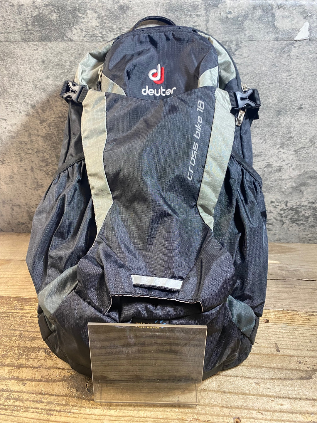 KC568 ドイター deuter CROSS BIKE 18 リュックサック バックパック 黒