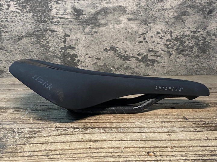 JG149 フィジーク fizik アンタレス ANTARES R1 OPEN サドル 140mm 黒 BRAIDED