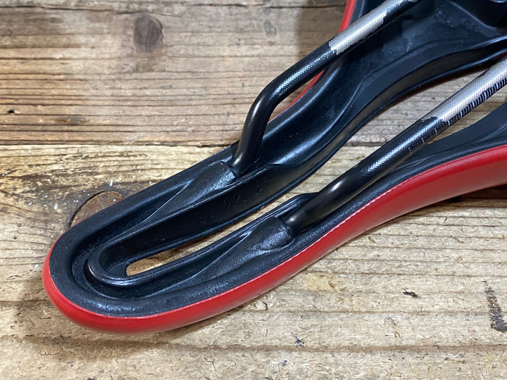KF242 SELLE SMP VT30C サドル aisi304 赤 155mm