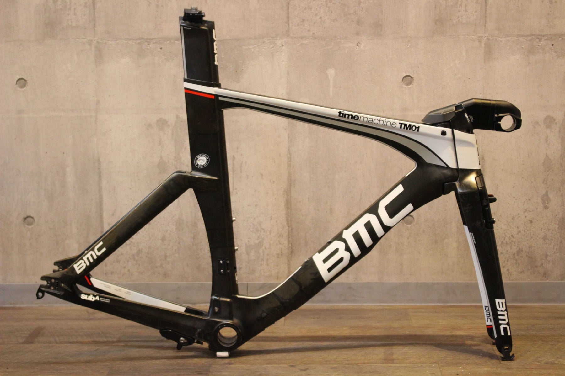 BMC TM01 現状販売です BMC タイムマシン TM01 TIMEMACHINE 2013 M-SHORTサイズ カーボン TT