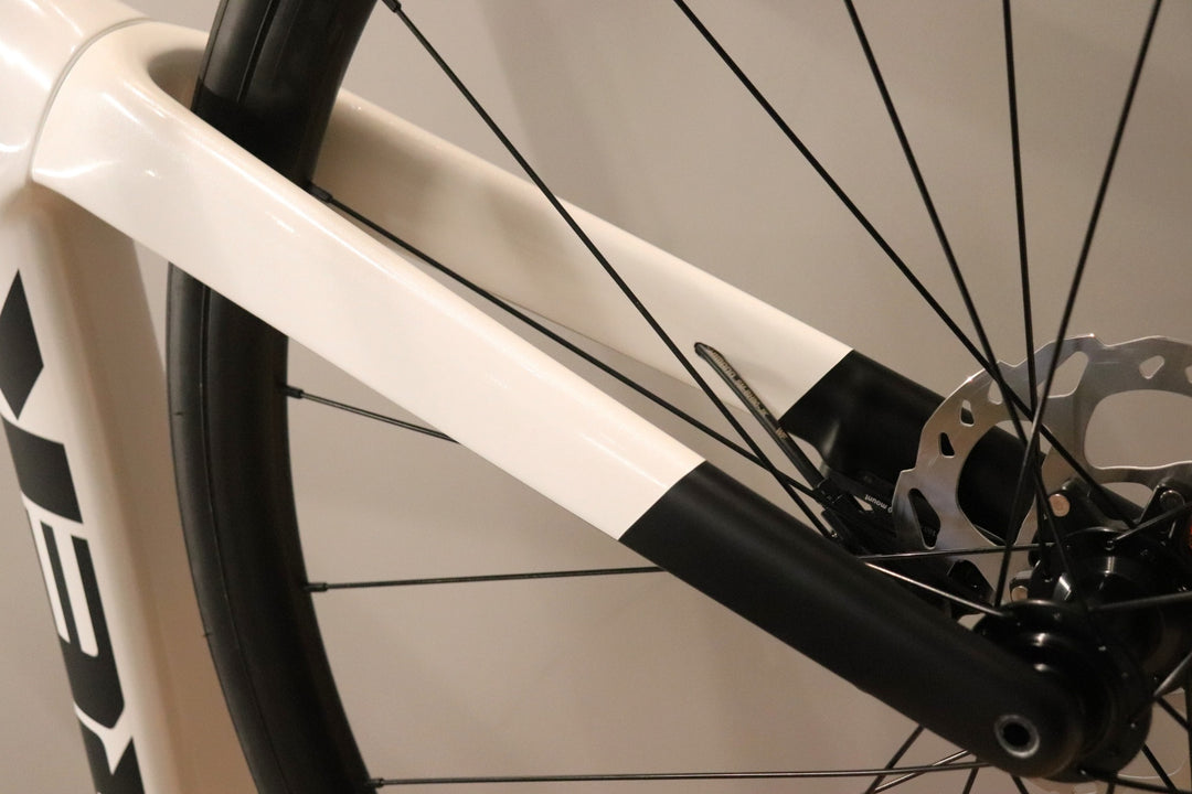 未使用 トレック TREK マドン MADONE SL5 GEN8 2025モデル Mサイズ シマノ 105 R7120 12S カーボン ロードバイク 【仙台店】